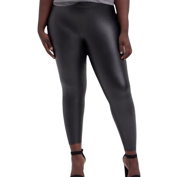 Torrid Full Length Signature Waist Black Faux Leather Legging Sz.3/3x/22-24 - Picture 2 of 11